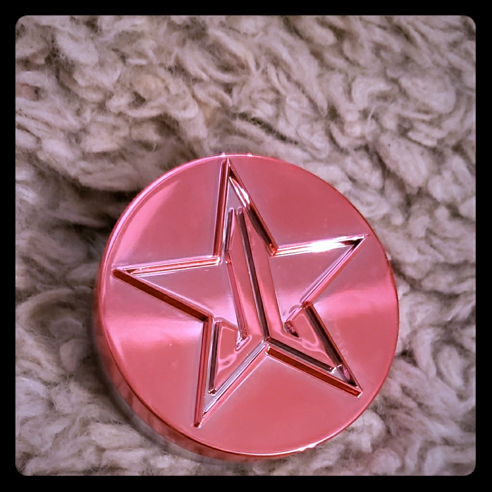 Jeffree star setting powder
